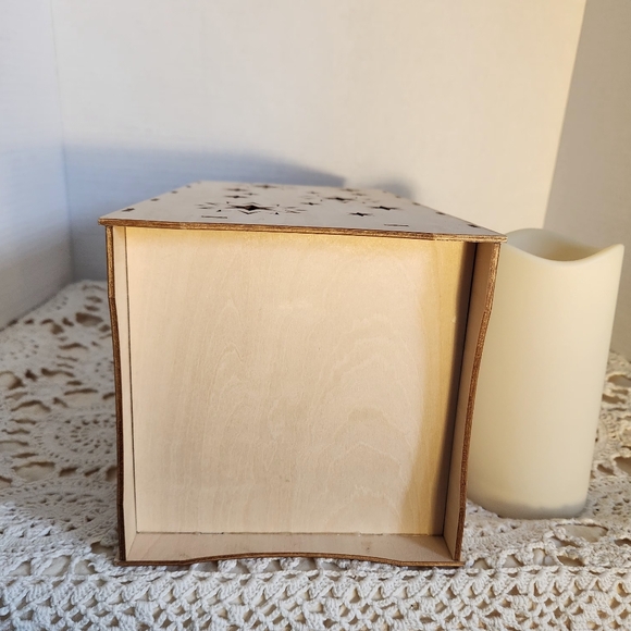 Balsam Wood Tea Light - Picture 4 of 5